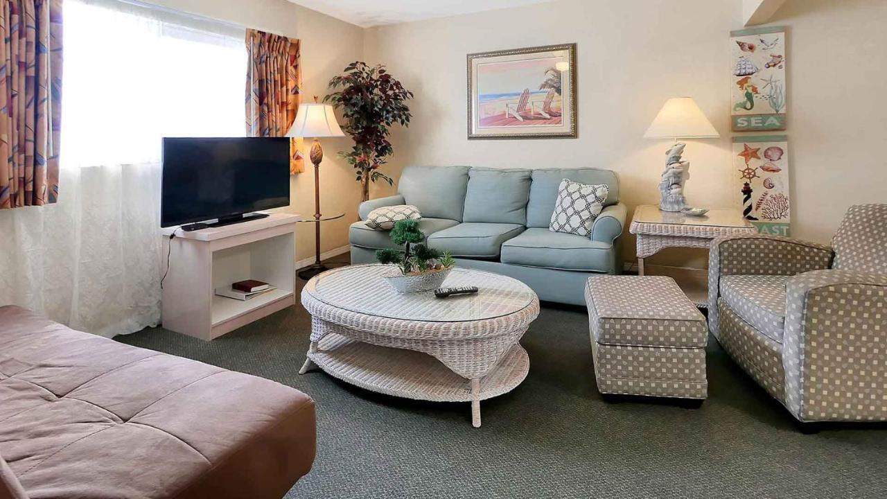 Carlton House Motel And Suites St. Pete Beach Esterno foto