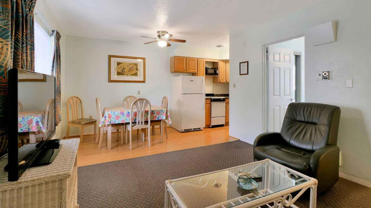 Carlton House Motel And Suites St. Pete Beach Esterno foto
