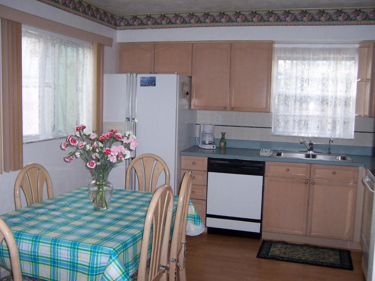 Carlton House Motel And Suites St. Pete Beach Esterno foto